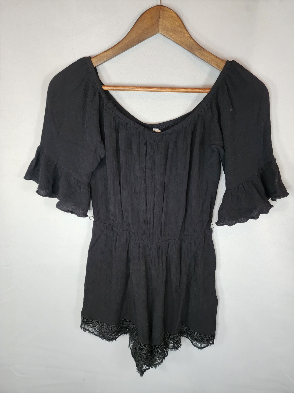 Amiani Black Off-Shoulder Lace-Hem Romper